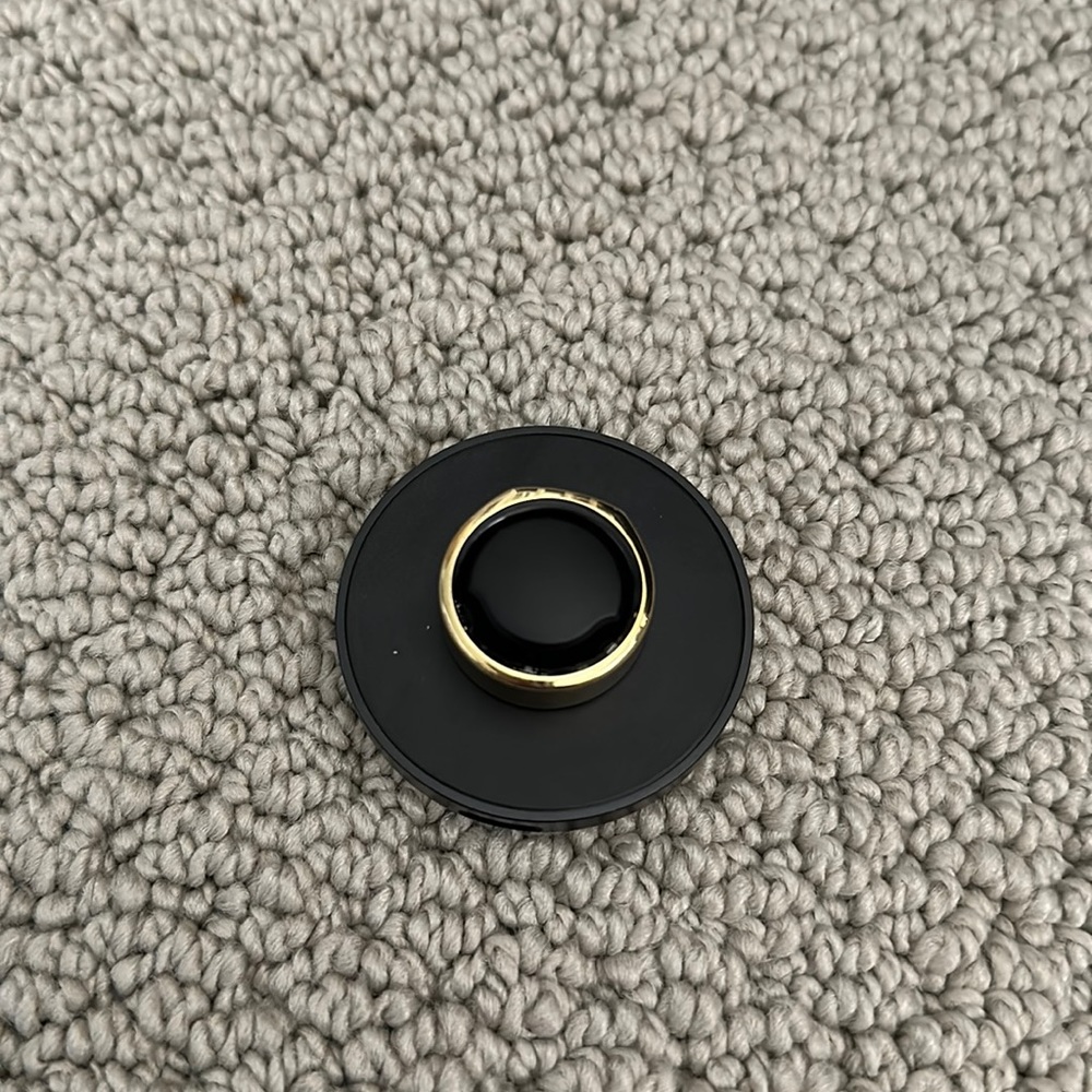 Ours Ring in Gold Size 7